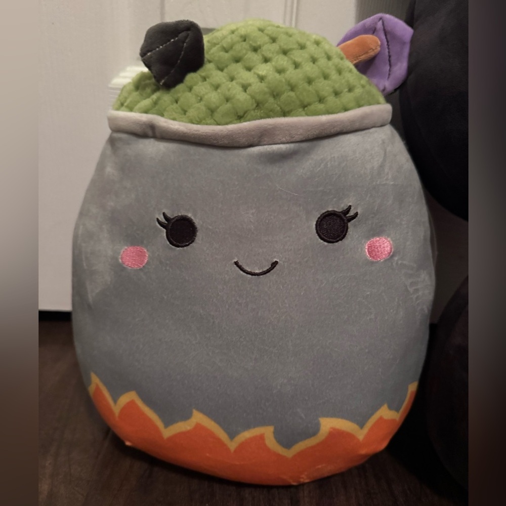 Halloween Squishmallow Lot (3) - Picture 2 of 4